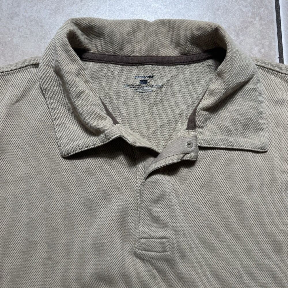 Patagonia Men's Large Brown Organic Cotton Outdoor Casual Fishing Polo Shirt
